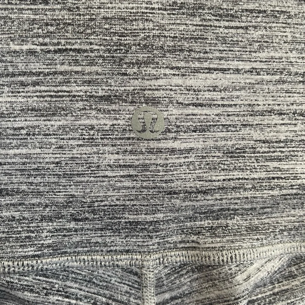 Lululemon Heather Grey Leggings - Picture 6 of 9